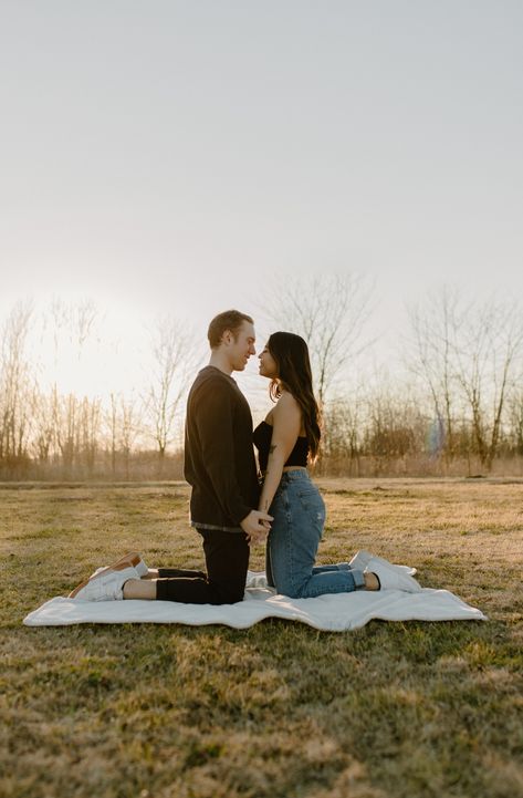 Couple outside on blanket | couple blanket poses | couple outfit ideas | engagement photos | couple photoshoot | outdoor location | wedding photography | couple photographer | tripod couple poses | Tulsa OK couple + wedding photographer #couplegoals #couplephotography Couples Photoshoot Poses Laying Down, Fall Blanket Photoshoot, Couple Poses Sitting On Lap, Couple Poses Laying Down, Outdoor Blanket Photoshoot, Couples Blanket Pictures, Laying Down Couple Poses, Engagement Photos Blanket, Blanket Poses