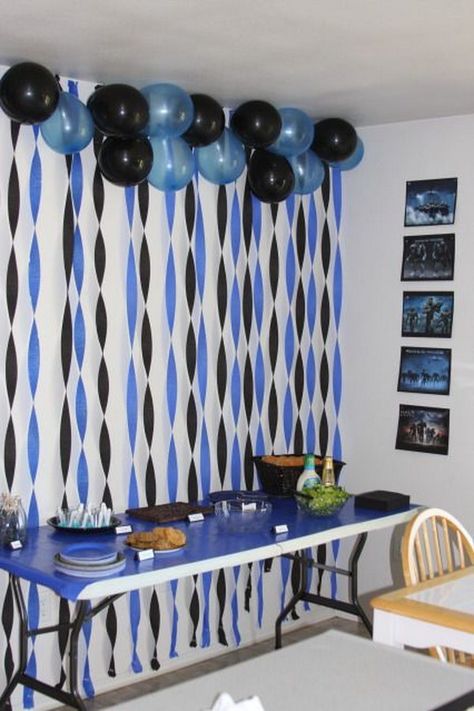 25 Creative Graduration Party Ideas 2018 Halo Party, Deco Ballon, Senior Graduation Party, Graduation Party High, Graduation Open Houses, Loveland Colorado, Graduation Party Ideas, College Graduation Parties, High School Graduation Party