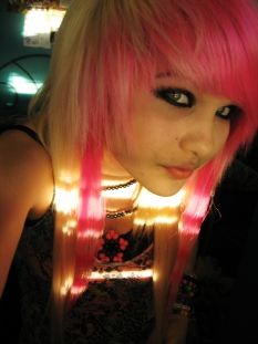 pink hair Ambrehhh Is Dead, Amber Katelyn Beale, Emo Bangs, Emo Scene Aesthetic, Emo Scene Girls, Emo People, 2000s Scene, Scene Aesthetic, Emo Scene Hair