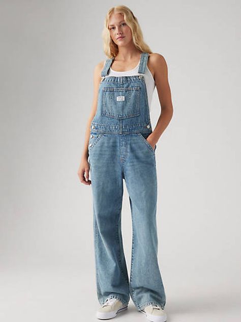 Salopette Outfit, Mens Jeans Guide, Oversized Overalls, Baggy Overalls, Ribcage Jeans, Levis Outfit, Salopette Jeans, Jean Large, Loose Jeans