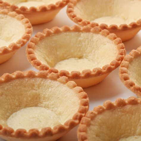 Mini Tart Shells Shortbread Tart Shells, Tart Shells Recipe Crusts, Mini Tart Recipes Desserts, Tart Shell Recipe, Tartlet Recipes, Tartlet Shells, Frozen Tart Shells, Tart Shells Recipe, Healthy Tart