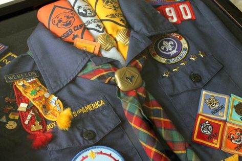 A Memorable Eagle Scout Court of Honor - Decor To Adore Eagle Scout Project Ideas, Eagle Scout Gifts, Eagle Scout Court Of Honor, Boy Scouts Eagle, Eagle Scout Ceremony, Court Of Honor, Eagle Scouts, Scout Badges, Vintage Boy Scouts