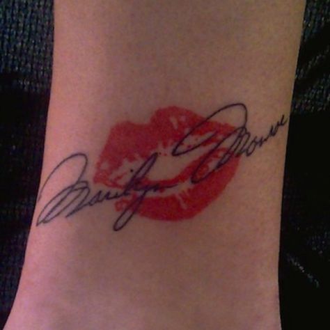 Marilyn Monroe lips tattoo thinking about getting this Marilyn Monroe Lips, Monroe Tattoo, Marilyn Monroe Tattoo, Kiss Tattoos, Lipstick Tattoos, Tattoo Portfolio, Lip Tattoos, 1 Tattoo, Girly Tattoos