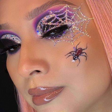 Halloween Eyeshadow Looks, Spiderweb Makeup, Creative Halloween Makeup Looks, Halloween Eyeshadow, Disney Eye Makeup, Catwalk Makeup, Halloween Glam, Baddie Room, Creative Halloween Makeup