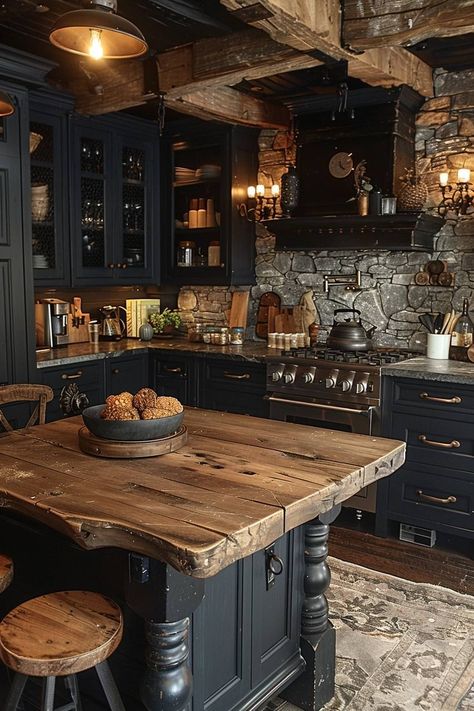 Dark Cottagecore House, Dapur Rustic, Spanish Style Kitchen, Cottagecore House, Moody Kitchen, Interior Dapur, Rustic Kitchen Design, Cabin Kitchens, Farmhouse Kitchen Design