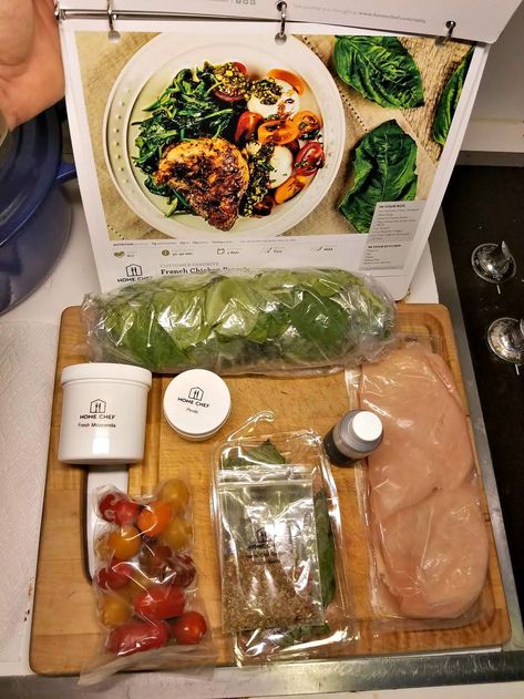 Meal Delivery Packaging, Meal Kits Packaging, Takeaway Packaging, Meal Kit Delivery Service, Airline Food, Fresh Smoothies, Cup Of Jo, Blue Apron, Meal Delivery Service