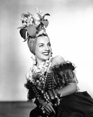 1940s Photos, Carmen Miranda, Old Hollywood Glamour, Golden Age Of Hollywood, Musical Movies, Iconic Women, Vintage Glamour, Vintage Hollywood, Cultura Pop