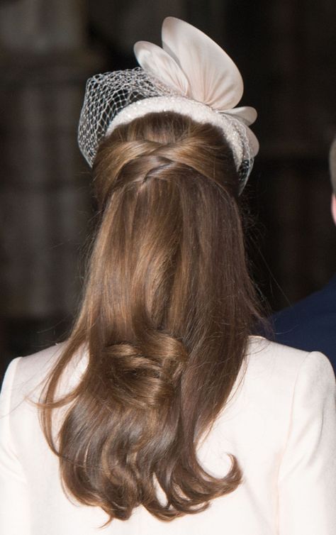 Kate Middleton's Half-Up Hairstyle Is Perfect, Pretty, and Above All, Easy to Re-create. Here's How | Glamour Kate Middleton Hairstyle, Ducesa Kate, Formal Hairstyles Updo, Düşes Kate, Middleton Wedding, Half Updo Hairstyles, Kate Middleton Hair, Kate Middleton Wedding, Romantic Wedding Hair