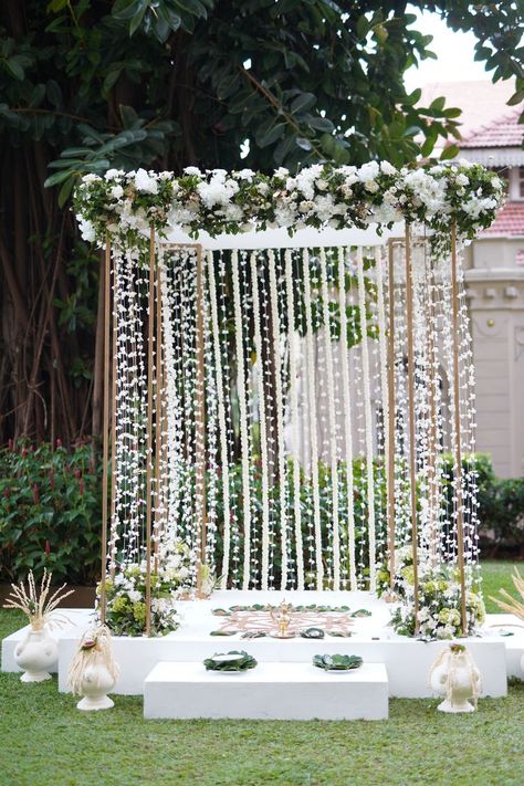 Outdoor poruwa decoration done with pichchamal flowers & green leaves Outdoor Poruwa, Ceremony Decorations Outdoor, Rose Gold Wedding Decor, Wedding Hall Decorations, Green Themed Wedding, Mandap Decor, Luxury Wedding Decor, Wedding Backdrop Design, Wedding Design Decoration