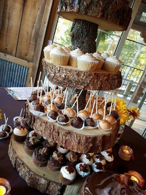 Fall Wedding Sweets Table, Fall Food Wedding Ideas, Wedding Food Ideas Fall, Fall Color Cupcakes Wedding, Wedding Cupcake Designs Rustic, Rustic Cake Pops Ideas, Fall Wedding Cake Pops Ideas, Fall Wedding Dessert Ideas, Wedding Fall Cupcakes