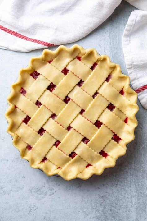 Pie Crust With Shortening, Harvest Foods, Vegan Pie Crust Recipe, The Best Pie Crust, Simply Whisked, Best Pie Crust, Best Pie Crust Recipe, Best Easy Dessert Recipes, Flaky Pie Crust Recipe