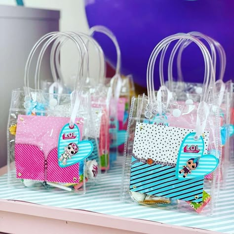 Chloe’s surprise birthday party | CatchMyParty.com Lol Surprise Dolls Party Favors, Lol Doll Party Favors, Lol Party Favor Ideas, Lol Surprise Decorations, Lol Doll Party Decorations, Lol Surprise Party Ideas, Lol Doll Party Ideas, Lol Birthday Party Ideas Decorations, Lol Party Favors