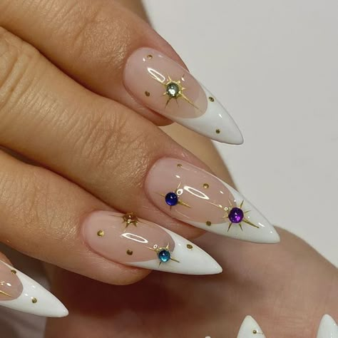 68K likes, 65 comments - nailsbykirstenchanel on December 31, 2023: "White French with jewel sparkles ✨🤍 . . . #apres #apresnails #gelx #apresgelx #nailart #naildesign #nailmodish #nailpro #shiningclaw...". French With Jewels Nails, White French Tip With Jewels, Apres Nails Design, Apres French Nails, Icicle French Tip Nails, White French Nails With Designs, French Tip With Jewels, Apres Gel X Nails Design, Gelx Apres Nail Designs