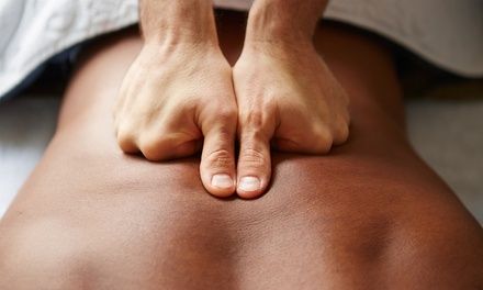 Our guide to the different types of massage will help you tell your Swedish from your shiatsu. Learn more and find massage deals near you. Massage Images, Massage Pictures, Massage Relaxant, Massage Therapy Business, Spinal Decompression, Massage Therapy Techniques, Swedish Massage, Sports Massage, Hand Massage