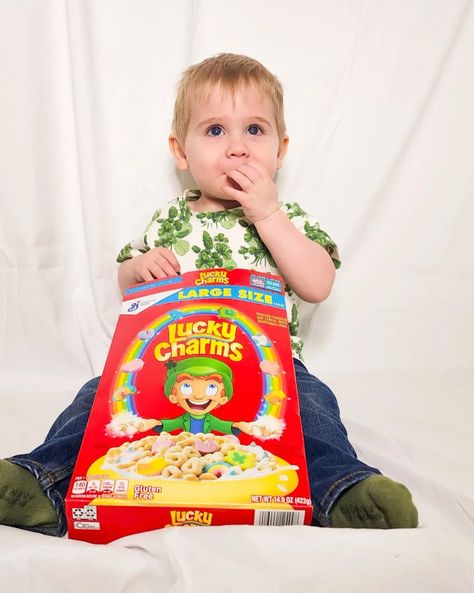 Grab a box of lucky charms, a white backdrop, and a cute green outfit (Kate Quinn T-Shirt pictured here) and snap away! I took this photo on my phone! Toddler Photos, Easy Toddler, Kate Quinn, T Shirt Picture, Lucky Charms, White Backdrop, Green Outfit, Photo Idea, My Phone