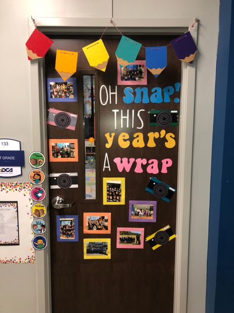 “Oh snap! this years a wrap” on classroom door with cameras and pictures of class. Oh Snap Door Decoration, Classroom New Year Decorations, New Year Daycare Door, New Year Door Ideas For Classroom, End Of School Year Door Decorations, End Of School Year Classroom Door, End Of School Door Decorations, End Of Year Door Decor, End Of Year Classroom Door Ideas