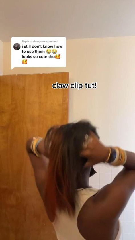 Claw Clip Tutorial, Flat Iron Natural Hair, Claw Clip Hairstyles, Black Hair Video, Pressed Natural Hair, Flat Iron Hair, Silk Press Natural Hair, Fishtail Braids, Quick Natural Hair Styles