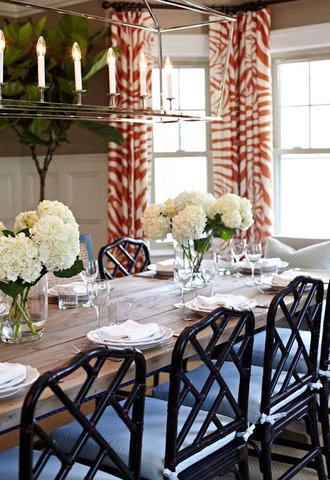 Dining room with faux bamboo chairs. The faux bamboo dining chairs are Dayna Side Chairs by Ballard Designs. #FauxBambooChairs #Diningroom #DaynaSideChairs: Chinoiserie Dining Room, Tropical Dining Room, Bamboo Furniture Design, Aeron Chair, Bamboo Dining Chairs, Chippendale Chairs, Eclectic Dining, Transitional Dining Room, Chair Size