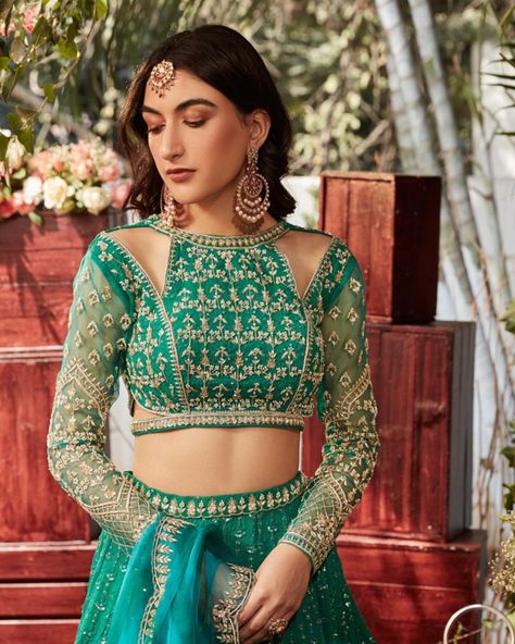 Halter Neck Net Blouse, 2024 Blouse Trends, Color Neck Blouse, Hand Work Blouse Design For Bridal, Hand Embroidery Lehenga Designs, Color Blouse Designs, Hand Work Lehenga, Blouse Designs For Lehenga, Halter Neck Blouse Design