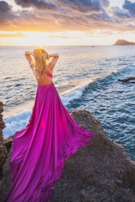 Big Dress Photoshoot Ideas, Flying Dress Photoshoot Beach, Photoshoot Ideas Long Dress, Long Flowy Dress Photoshoot, Long Dress Photoshoot Ideas, Rocks Photoshoot, Flowy Dress Photoshoot, Beach Dress Photoshoot, Empowerment Photoshoot