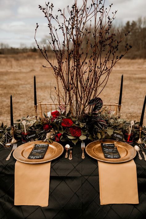 Cauldron Centerpiece Wedding, Hades And Persephone Wedding, Persephone Wedding, Eccentric Wedding, Rustic Wedding Table Setting, Gothic Wedding Theme, Macabre Decor, Dark Wedding Theme, Lightning Strike