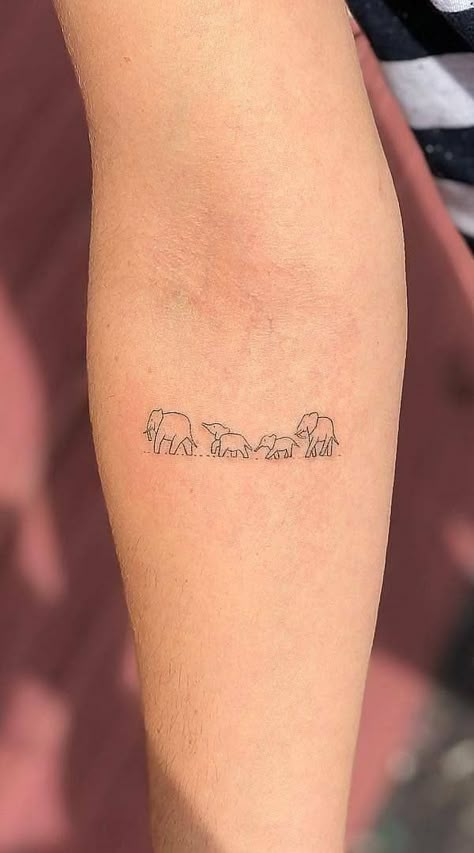 Elephant Family Tattoo, Tiny Elephant Tattoo, Animal Tattoo Designs, Tattoos Tiny, Dainty Tattoo, Fonts Tattoo, Tattoo Family, Tattoo Neck, Shape Tattoo