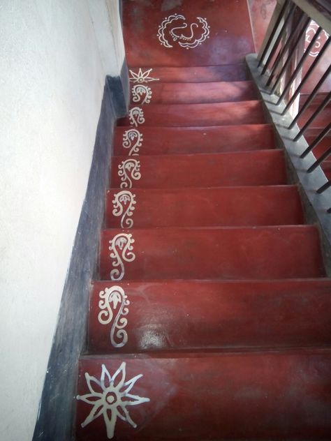 Stairs.. Stair Alpona Design, Rangoli On Stairs, Stairs Rangoli Designs, Alpona Design, Rangoli Side Designs, Garden Art Ideas, Simple Rangoli Border Designs, Diy Diwali Decorations, Rangoli Ideas