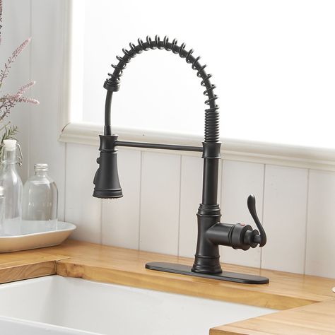 Kitchen Faucet Design, High Arc Kitchen Faucet, Modern Kitchen Faucet, Cleaning Faucets, Kitchen Faucet With Sprayer, How To Wash Vegetables, Faucet Design, Single Handle Bathroom Faucet, Single Handle Kitchen Faucet