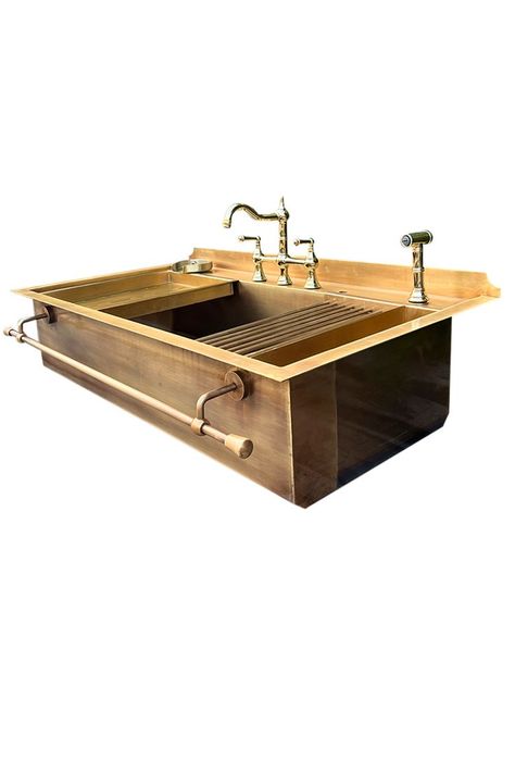 Antique Brass Kitchen Sink, Hammered Brass Sink, Brass Farmhouse Sink, Brass Sink Kitchen, Large Kitchen Sink Ideas, Barn Cabinets, Detached Kitchen, Antique Kitchen Sink, Kitchen Sink Gold