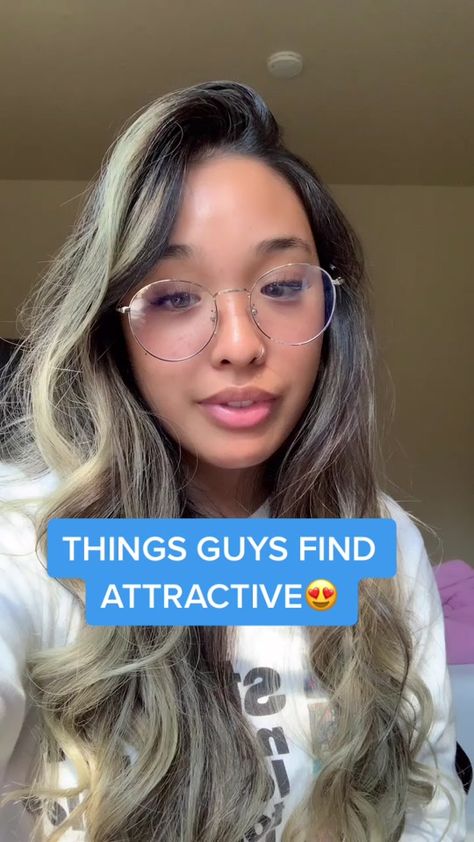 How To Snap A Guy You Like, Signs Guys Like You Tik Tok, Complements To Give Guys, How To Tell If A Guy Likes You Signs Tik Tok, How To Get A Guy To Like You Over Snap, Outfits To Get A Guys Attention, Boy Advice Tik Tok Videos, How To Snap A Guy, Signs A Boy Likes You