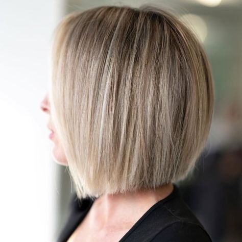 Neck-Long Cut for Straight Hair Neck Length Hair Cuts, Neck Length Hair, Haircut And Color, Blonde Bobs, Medium Hair Cuts, Shoulder Length Hair, Short Bob Hairstyles, Long Hair Cuts, Layered Haircuts