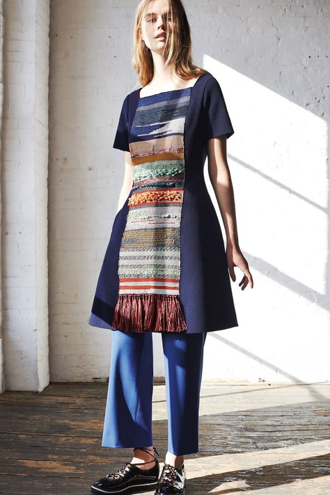 Suno Pre-Fall 2015 collection, runway looks, beauty, models, and reviews. Tapestry Outfit, Weaving Dress, Intricate Beading, Fall 2015 Style, Heart Strings, Art Textile, 2015 Fashion, Fall 2015, Pre Fall