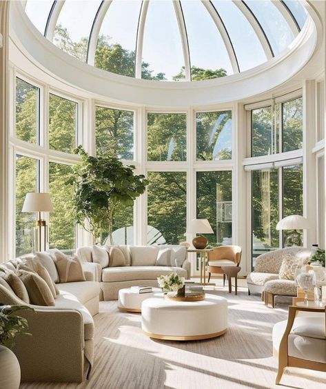 Outside Glass Room, Curved House Interior, Round Sunroom Ideas, Big Sunroom Ideas, Houses With Sunrooms, Four Seasons Living Room, Round Room Ideas, High Ceiling Sunroom, Mansion Sunroom