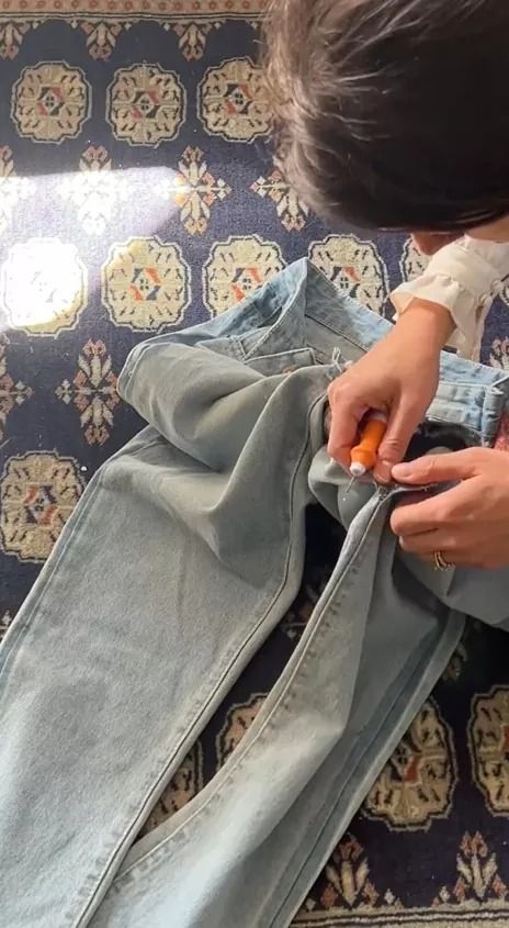 This is a guide on making a DIY denim skirt from thrifted jeans. Learn how to make an upcycled skirt in this quick post. Upcycle Jeans Skirt, Jeans Into Skirt, Thrifted Jeans, Diy Denim Skirt, Upcycled Skirt, Stretch Denim Skirt, Diy Denim, Diy Skirt, Dress Alterations