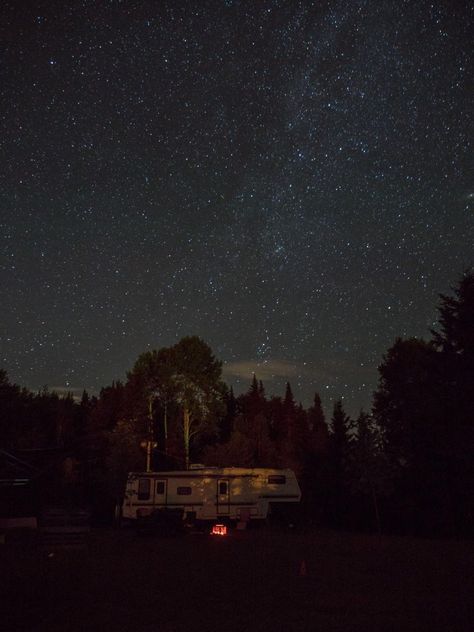 "Not just beautiful, though—the stars are like the trees in the forest, alive and breathing. And they're watching me."  —Haruki Murakam Rv Pictures, Rv Parks And Campgrounds, Camping Aesthetic, Vw T4, Outdoor Speakers, Travel Nursing, Rv Parks, Rv Camping, Camping Experience