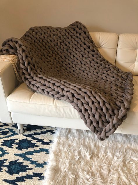 Welcome to my shop- A lovely place of cozy and cute things! If you are looking for a warm, ultra soft and cozy chunky knit blanket or pillow, or a chunky bedspread, look no more. You have come to the right place :) This giant knit blanket Is handmade using an arm knitting technique. I use soft, smooth and durable acrylic/polyester tube yarn. You can find a great variety of colours and sizes of these gorgeous, cozy throw blankets whether it would be for a Christmas gift for your loved one, a hous Arm Knit Blanket, Comfy Room, Braid Blanket, Chunky Blankets, Brown Throw Blanket, Giant Knit Blanket, Giant Yarn, Arm Knitting Blanket, Arm Knit