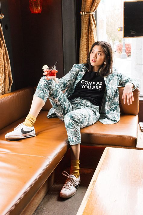 dappertomboy: “ Summer Suiting by Wildfang! Shop today🔥 ” Lesbian Formal Outfits, Andro Fashion, Lesbian Outfits, Androgynous Outfits, Fashion Model Poses, Queer Fashion, Androgynous Fashion, Summer Suits, Modern Outfits