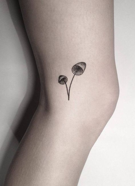 Hand poked mushroom tattoo next to the knee. Fall Tattoos, Fall Tattoo, Tattoos 2024, Mushroom Tattoo, Autumn Tattoo, Mushroom Tattoos, Shape Tattoo, Hand Poked Tattoo, Knee Tattoo