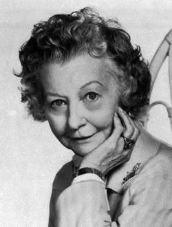 Irene Ryan Irene Ryan, Donna Douglas, Beverly Hillbillies, Petticoat Junction, The Beverly Hillbillies, Celebrities Then And Now, Famous Actors, Famous Photos, Funny Shows