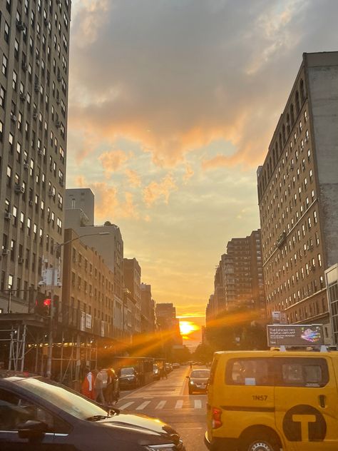 Afternoon City Aesthetic, Sunset Between Buildings, Sunny City Aesthetic, Bright City Aesthetic, Morning City Aesthetic, City Aesthetic Daytime, Friendship Questionnaire, Sunny New York, New York Sunrise