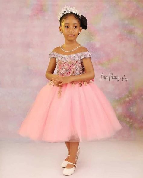 Children Net Gown Styles, Children Ball Gown Dress Nigeria, Style For Children Gown, Children Lace Gown Styles Nigeria, Little Bride Gown Styles, Children Gowns Dresses Nigeria, Childrens Party Dresses, African Kids Clothes