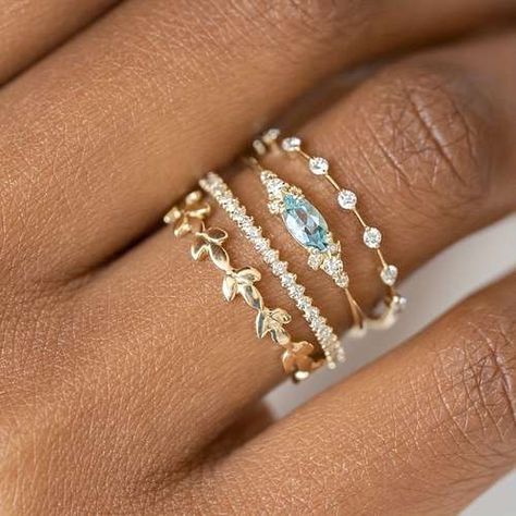 Wedding Ring Hand, خواتم خطوبة, Gold Color Combination, Colored Engagement Rings, Engagement Party Wedding, Wedding Accessories Jewelry, Luxury Rings, Rings Set, Hand Jewelry