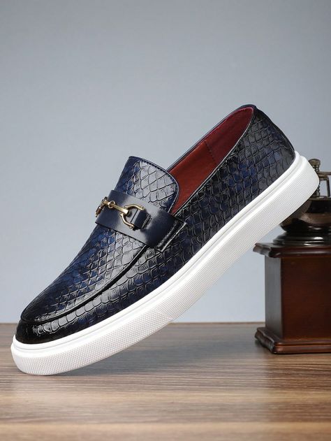 Chaussures tendance avec boucle style décontracté britannique pour hommes, nouvelles mocassins souples et respirants avec semelle souple Bleu azur         Men Shoes, size features are:Bust: ,Length: ,Sleeve Length: Men's British Style, Loafers Online, Men Loafers, Breathable Shoes, Casual Flats, Men Shoes Size, British Style, Leather Loafers, Fashion Online Shop