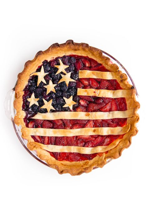 Celebrate Fourth Of July with this sweetheart: Miss American Pie, made with fresh berries and a crispy crust! Memorial Day Desserts, Mixed Berry Pie, Broma Bakery, American Desserts, Slow Cooker Desserts, 4th Of July Desserts, Berry Pie, Dessert Party, Fourth Of July Food