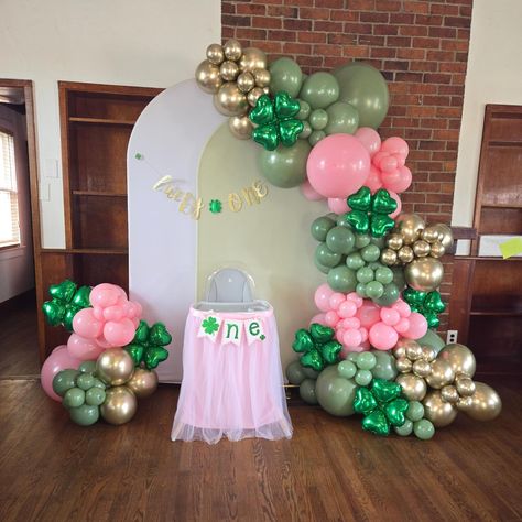 LUCKY ONE .... #birthdayballoonsnj #birthdaygirl #luckyone #balloons #phillyballoons #southjerseypartyrentals #mullicahillnj #njballoonstylist Lucky Charms Birthday Party, March Birthday Party Ideas, Birthday Party Girl, 7 Birthday, Lucky 7, March Birthday, Number 7, Lucky Number, Party Girl