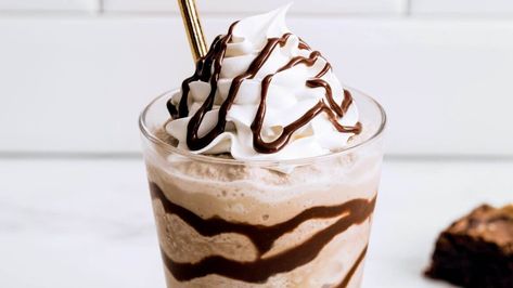 Ninja Ice Cream Recipe, Treat Maker, Iced Cappuccino, Ninja Coffee, Frozen Coffee, Ice Cream Maker Recipes, Ninja Recipes, Ninja Creami, Healthy Ice Cream