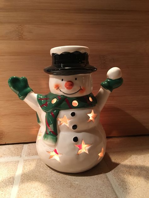 Christmas Art Gift Ideas, Clay Snowman, Ceramic Snowman, Felt Christmas Tree Decorations, Clay Christmas Decorations, Minimalist Christmas Decor, Ceramic Lantern, Christmas Lamp, Snowman Christmas Decorations