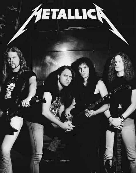 Metallica Vintage, Metallica Logo, Metallica Black, Metallica Art, Metallica Band, Funny People Quotes, Rock Band Posters, Music Poster Design, Band Wallpapers