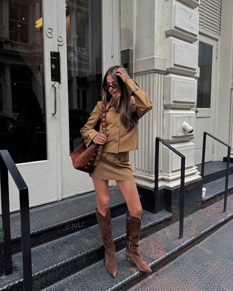 the more brown fits the better 🍂 outfit details in stories and on my Shop My 🤎 #falloutfitinspo #fallboots #suedeboots brown suede boots , monochrome fall outfit inspo , blazer matching set , fall trends Tan Knee High Boots Outfit, Brown Suede Boots Outfit, Brown Stiletto Boots, Blazer Matching Set, Stiletto Boots Outfit, Suede Boots Outfit, Friends Clothing, Tan Knee High Boots, Brown Suede Boots