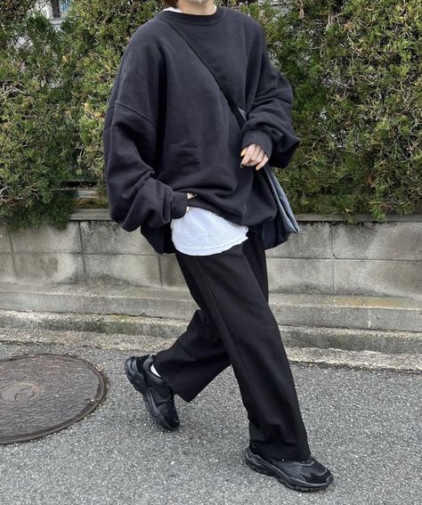 Japanese Minimalist Fashion Men, Japanese Fashion Male, Japanese Fashion Casual, Japanese Minimalist Fashion, Minimalistic Fashion, Japanese Minimalist, Minimalist Streetwear, Minimalist Fashion Men, White Lotus